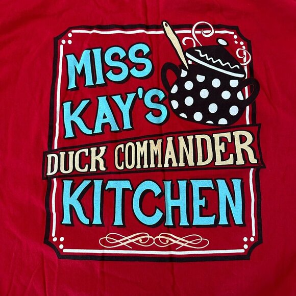 Gildan Men's XL Cotton Duck Commander Miss Kay's Kitchen Red Short Sleeve TShirt - Picture 7 of 7
